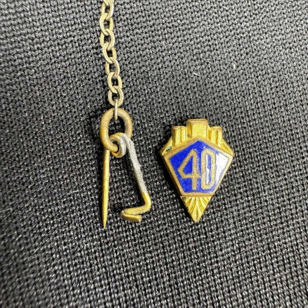 State‎ Of Kansas 40 Year Service Recognition Pin - Broken